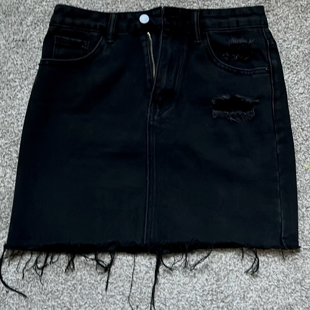 SHEIN black jean skirt 3 for 20$